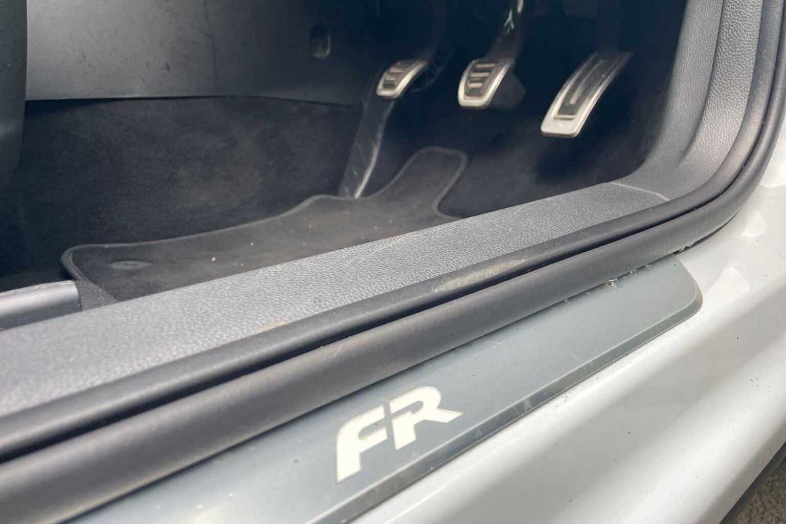 SEAT Ateca 1.5 TSI EVO FR Black Edition SUV 5dr Petrol Manual Euro 6 (s/s) (150 ps)