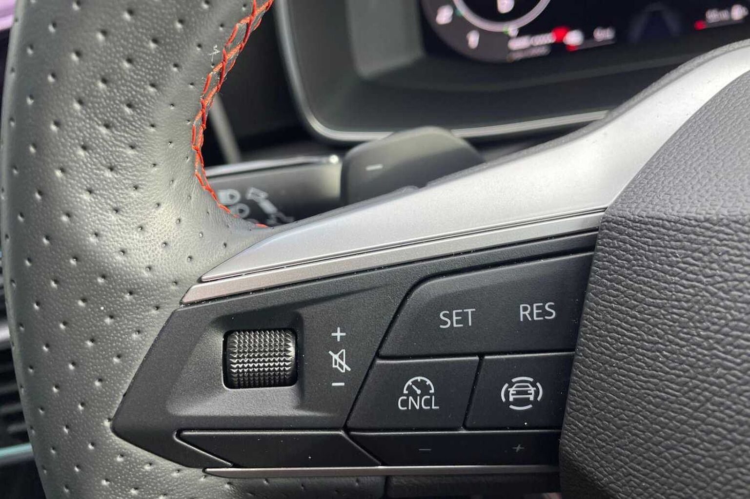 SEAT Leon 1.5 eHybrid 25.8kWh FR Sport Estate 5dr Petrol Plug-in Hybrid DSG Euro 6 (s/s) (