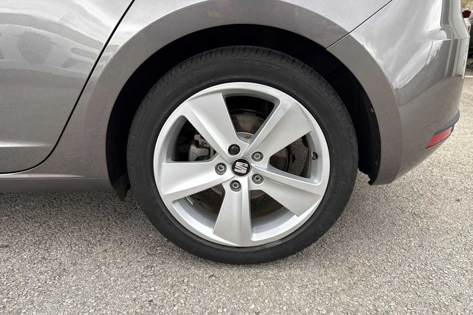 SEAT Leon 1.8 TSI FR Hatchback 5dr Petrol DSG Euro 6 (s/s) (180 ps)